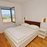 Apartment Kula