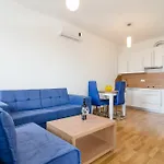 Apartment Kula