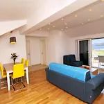 Apartment Kula