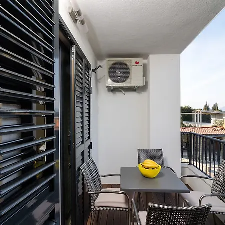 Kula Appartement *