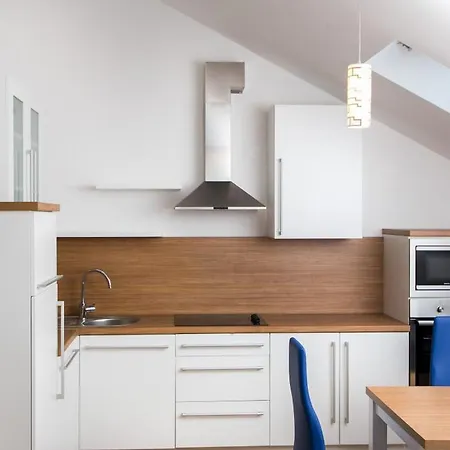Apartment Kula *