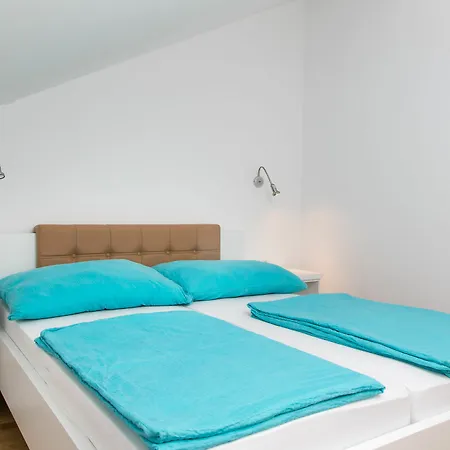Kula Apartment