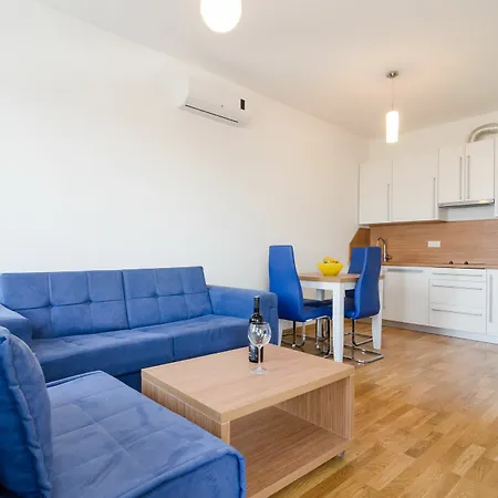 Apartment Kula