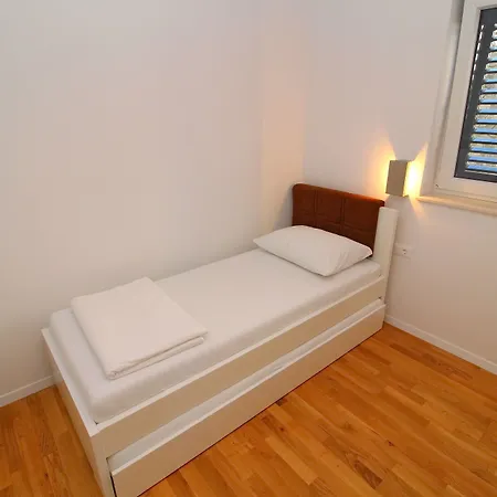 Apartment Kula Janjina